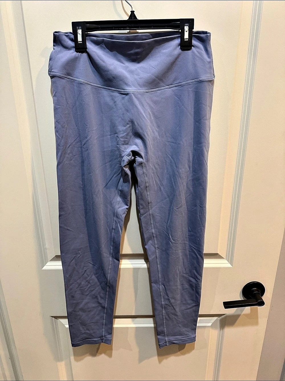 PARAGON Periwinkle Scrunch Athletic Leggings Like New Fit like Large!